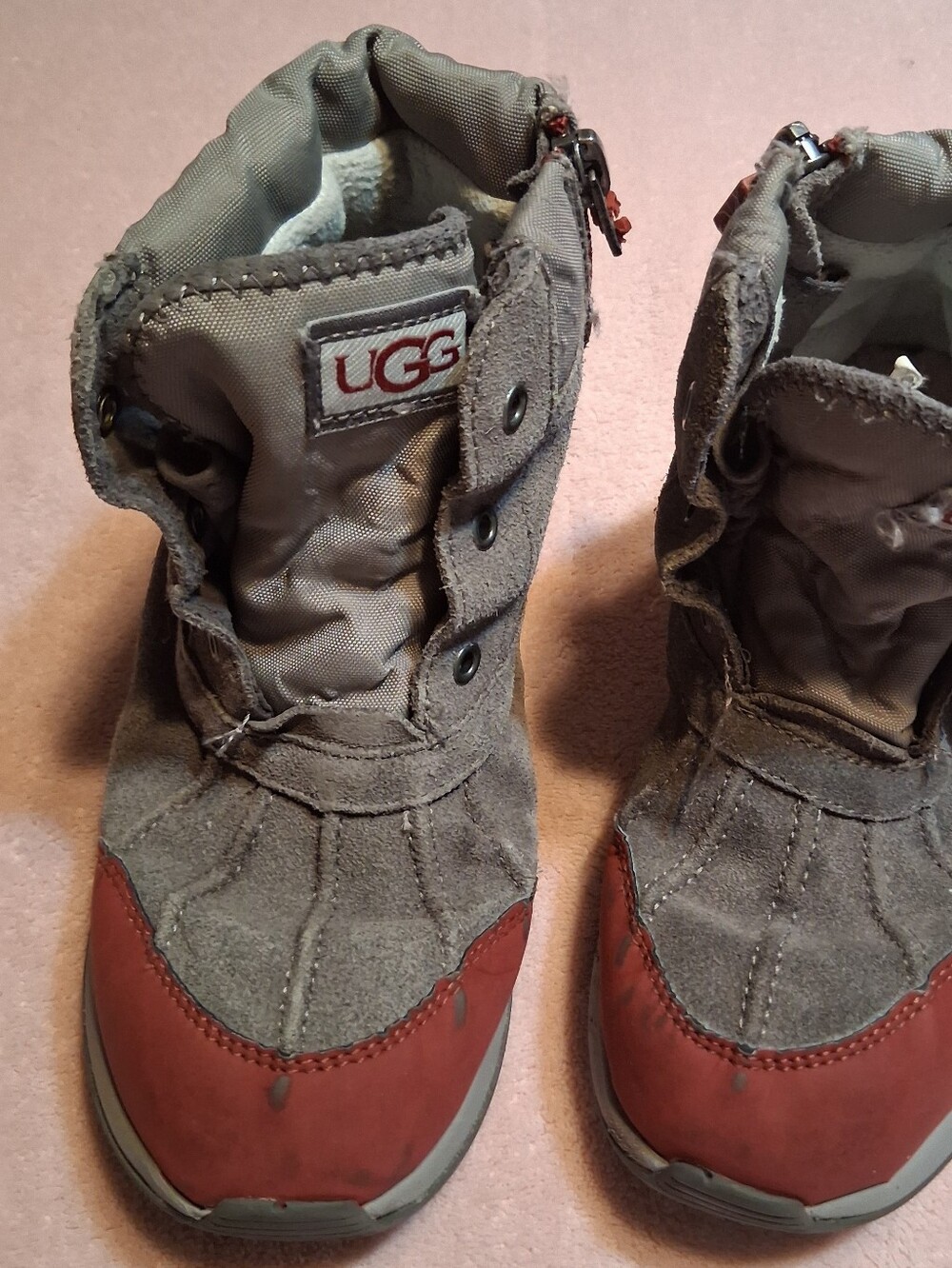 UGG Kids Toty Weather Outdoor Boots Gray Red Waterproof Winter Snow Boots Size 2